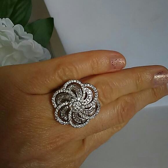 925 Silver LARGE FLOWER CAMELIA Ring SIZE 7 Simulated Diamonds Stamped Cocktail - Picture 1 of 14